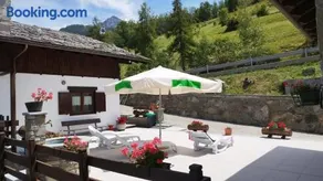 Apartment mit Terrasse, Garten und Grill | Stadtblick - Image 1
