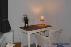 Schöne Ferienwohnung zentral gelegen - Image 2