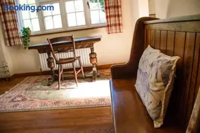 The Snug, Beautiful Country Retreat - Image 3