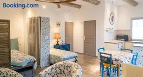 Charmant studio avec piscine partagée à Cabrières-d'Avignon - Image 2