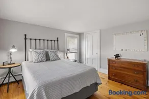 Exeter 2nd Floor 2 Bed 1 Bath- Pet Friendly - Image 4