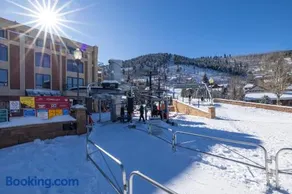 Ski in Ski out Main Street Balcony Hot Tub - Image 2
