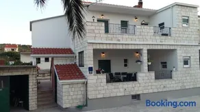 SAN Apartments - Image 1