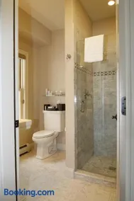 The Vermont House - Image 3