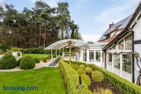 Luxe Vacation Villa with swimming pool, 5 bedrooms - Image 4