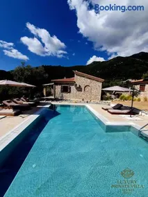 Rustic Luxury Villa Lefkas Greece - Image 1