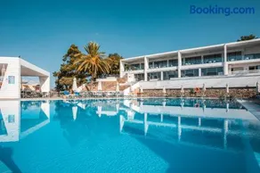 Aiora Resort - Image 1