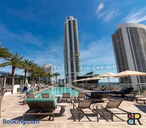 HYDE Beach House Apartments - Image 4