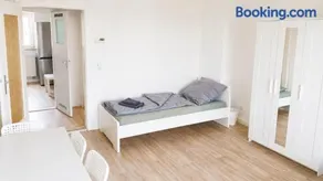 Lumini Apartments Rathenaustr 42 - Image 3