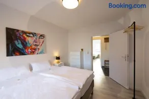☆ Modern stylish flat in central location - Image 2
