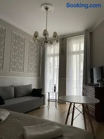 Starowiślna Center Apartments - Image 1