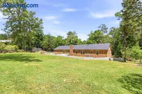 Spacious Killearn Retreat 4BR Prime Location - Image 2