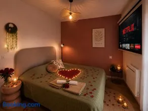 Suite Cinéma - Smart TV - Queen Size - WIFI - Gare 8 min - Image 4