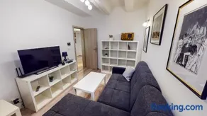 Chaplin Apartment - Free Garage Parking - Image 3