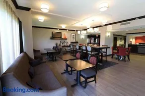 Dyersburg Hotel - Image 4