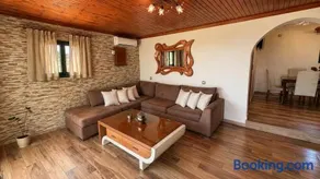 Ardani paradise view villa with jacuzzi - Image 2