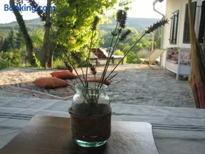 Henye holiday homes - Image 4