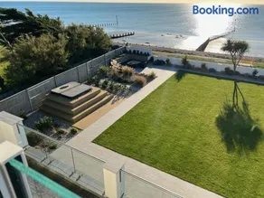 Sun Beach House - Image 3