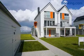 Marina Lodge - Image 1