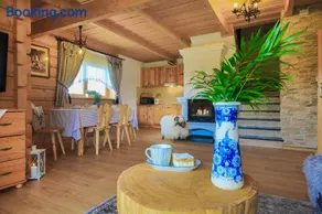 Folk Resort Domki i Apartamenty - Image 1