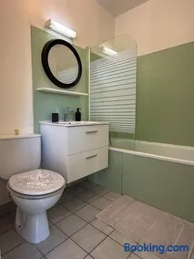 Studio avec jardin et parking - Image 4