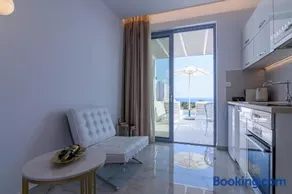Dionisos Suites - Image 4