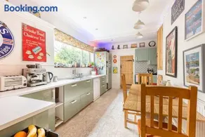 Tŷ Selah, Rugby Ave, Neath - Image 2