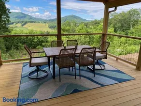 Blue Sky Cabin - Built in 2023 this 3 bed 2,5 bath home has gorgeous views - Image 1