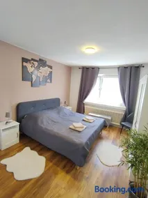 Large Central Apartment - MODERN & Fully Equipped - near fair - Image 2