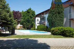 Aranypart Enikő Apartman - Image 1