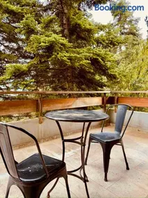 Pavliani Cliffside Retreat - Image 2