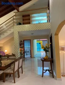 Casa Amarela - Sobrado em Brotas - Image 3