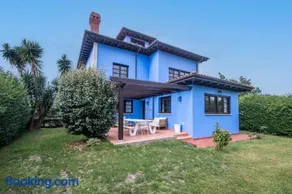 Llanes: Casa Azul de Pancar - Image 1