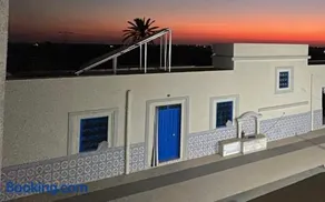 Authentic, quiet and spacious house - Image 1