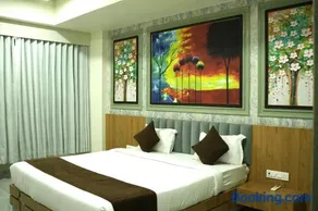 Tulip Restaurant Banquet & rooms - Image 1