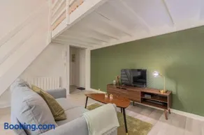 Studio with mezzanine 150m from the metro - Image 4