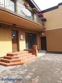 Juro Guest House - Image 4