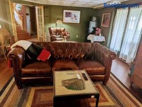 Private Apartment on Scenic Horse Farm - Image 1