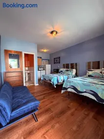 Twilight Motel - Image 4