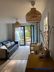 Albatross Weekend: seaside apartment with a sunny terrace - Image 3