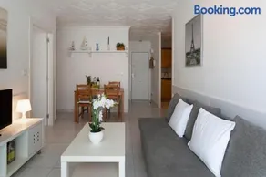 Apt 200 meters from the beach id - Image 3