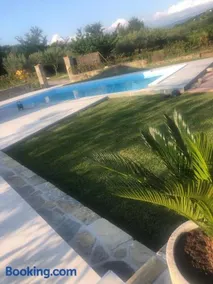 Villa Santoma Hill - Image 1