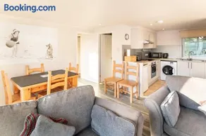 Woolacombe Beach Retreat Apartments - Image 5