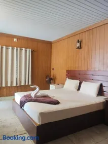 JK NATURE STRAY RESORt - Image 3