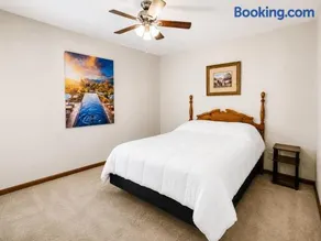 Kaw Drive Guest House - Image 1