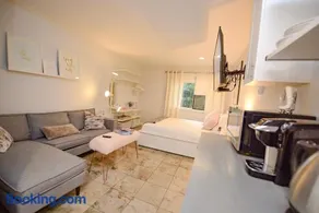 Newly Renovated Whistler Studio - Image 2