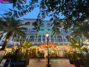 Tropical Bay Boutique Grand World Phu Quoc - Image 1