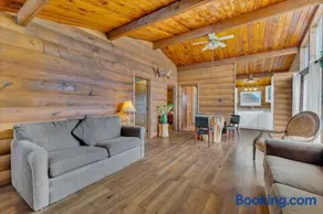 Captain JaC's Hideaway - Image 5