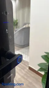 شقة قيتار غرفتين وصالة فاخرة - Image 2