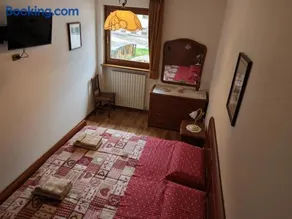 Winter and Summer Cortina - Image 1